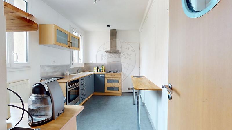 Appartement - 100 m² - 3 pièces