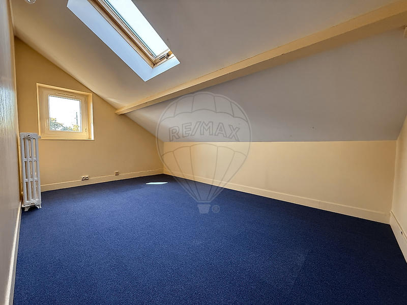 Maison - 105 m² - 6 pièces