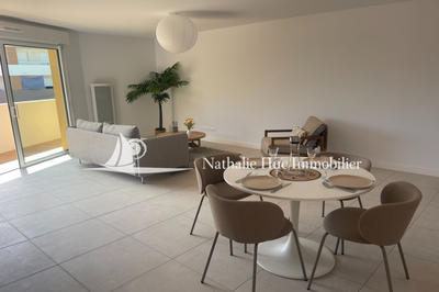 Appartement - 79 m² - 3 pièces