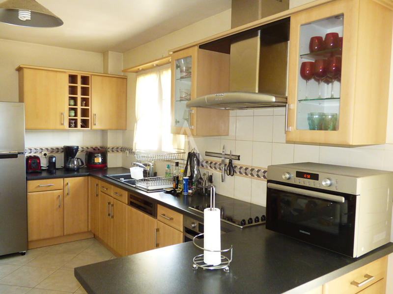 Maison - 171 m² - 6 pièces