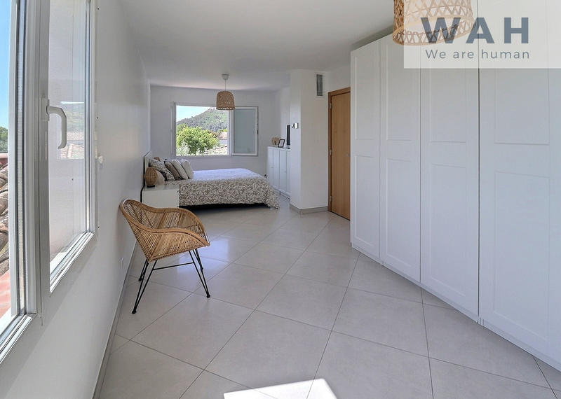 Maison - 168 m² - 6 pièces