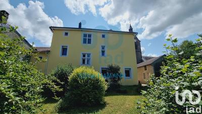 Maison - 317 m² - 9 pièces