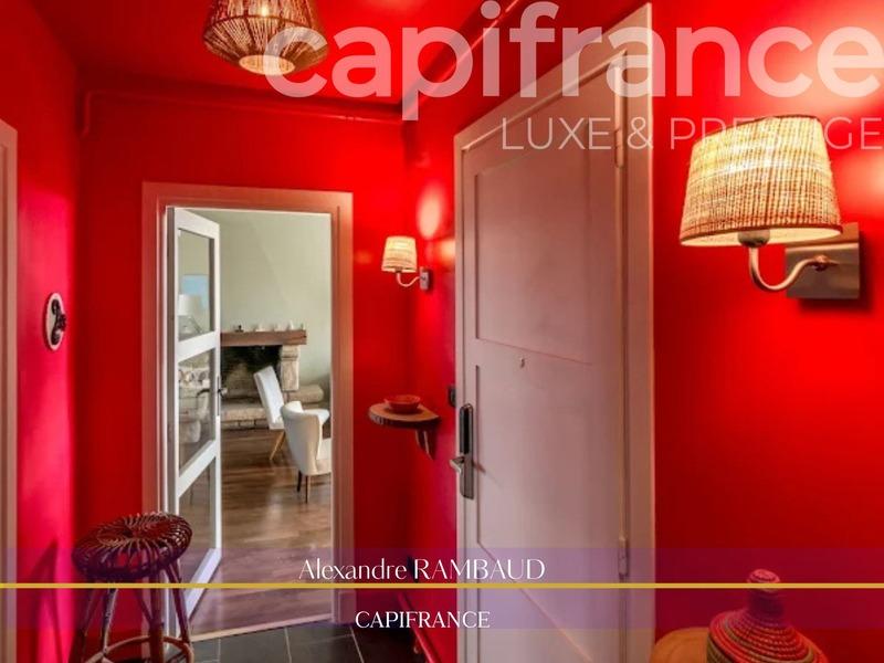 Demeure - 435 m² - 17 pièces