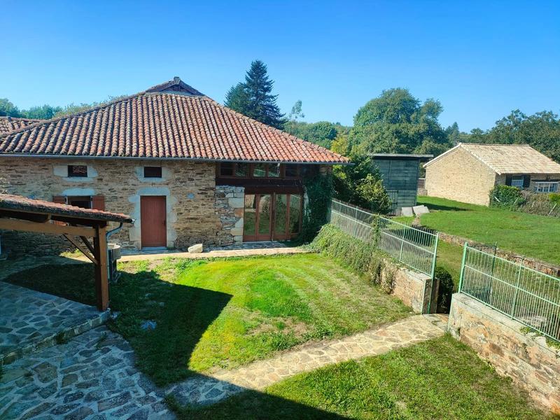 Maison de village - 165 m² - 6 pièces