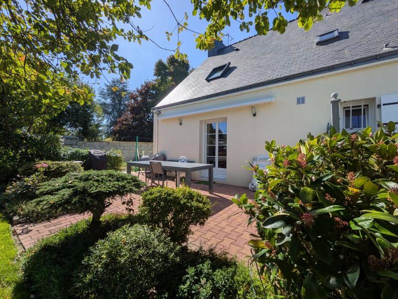 Maison - 160 m² - 8 pièces