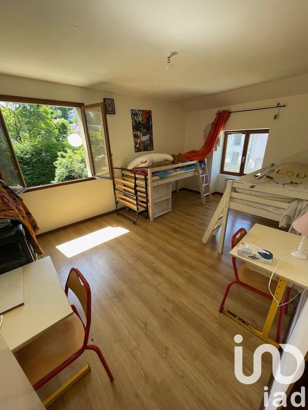 Maison - 169 m² - 5 pièces