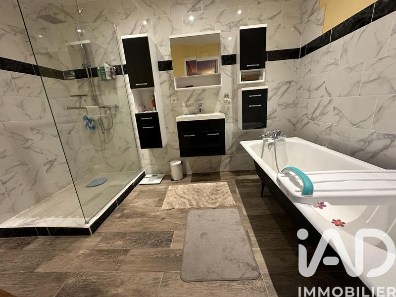 Maison de ville - 192 m² - 8 pièces