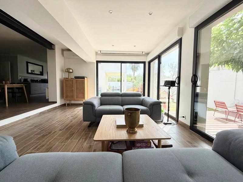 Villa - 167 m² - 7 pièces