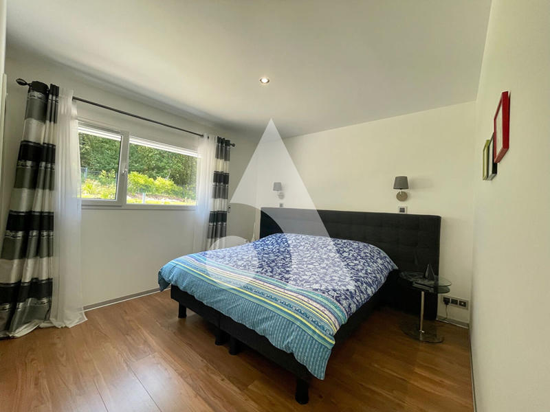 Maison - 188 m² - 5 pièces