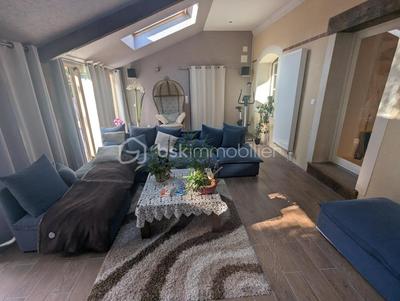 Demeure - 283 m² - 10 pièces