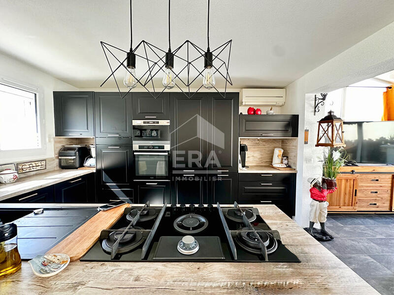 Maison - 106 m² - 4 pièces