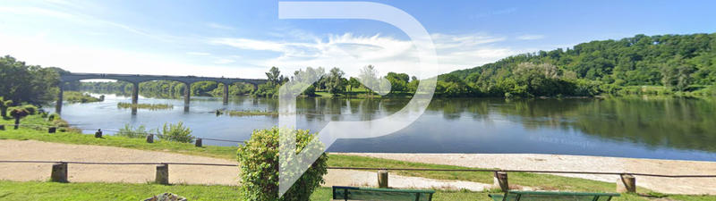 Maison - 234 m² - 5 pièces