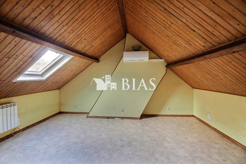 Maison - 145 m² - 7 pièces