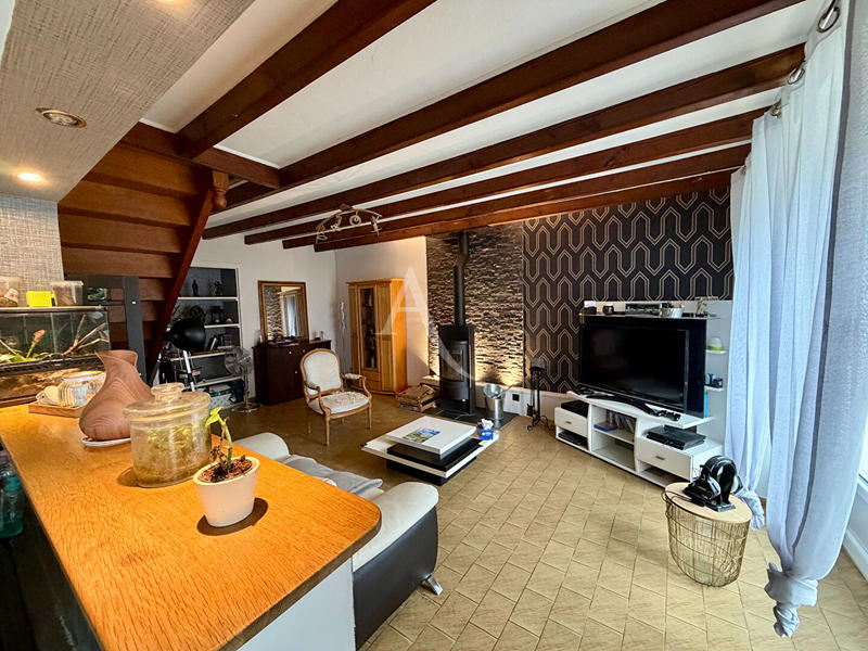 Maison - 128 m² - 7 pièces