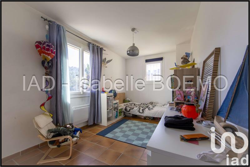 Maison - 216 m² - 9 pièces