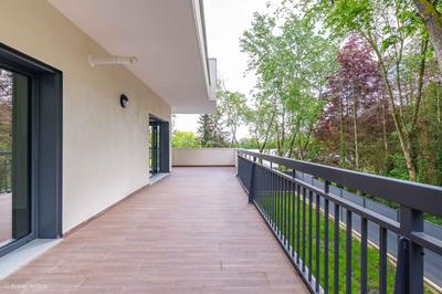 Appartement - 105 m² - 4 pièces