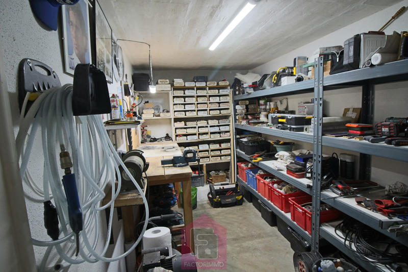 Maison - 190 m² - 8 pièces