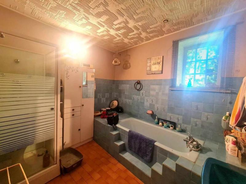 Propriété - 190 m² - 10 pièces