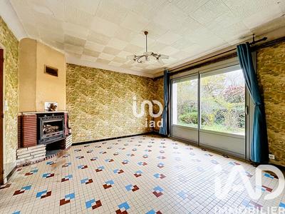 Maison - 104 m² - 4 pièces