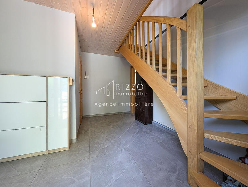 Villa - 161 m² - 6 pièces