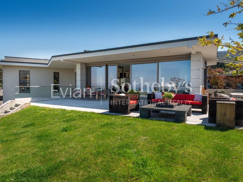 Maison - 302 m² - 7 pièces