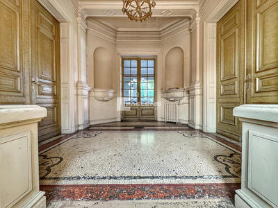 Maison - 346 m² - 7 pièces