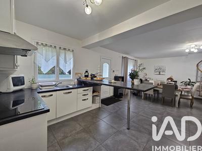 Maison - 130 m² - 6 pièces