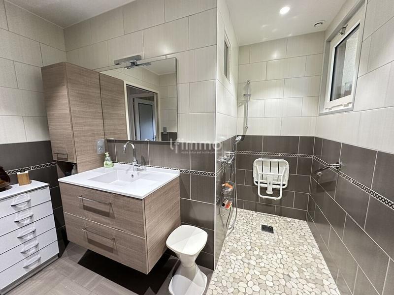 Maison - 156 m² - 8 pièces