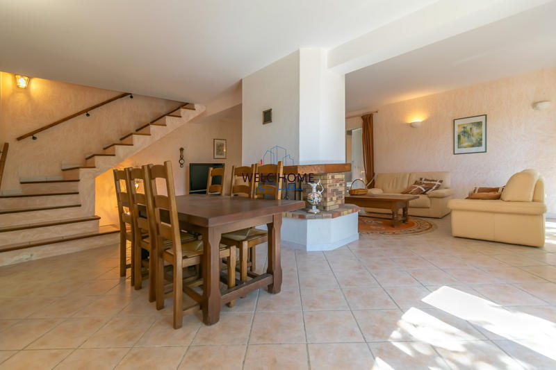 Bastide - 181 m² - 9 pièces