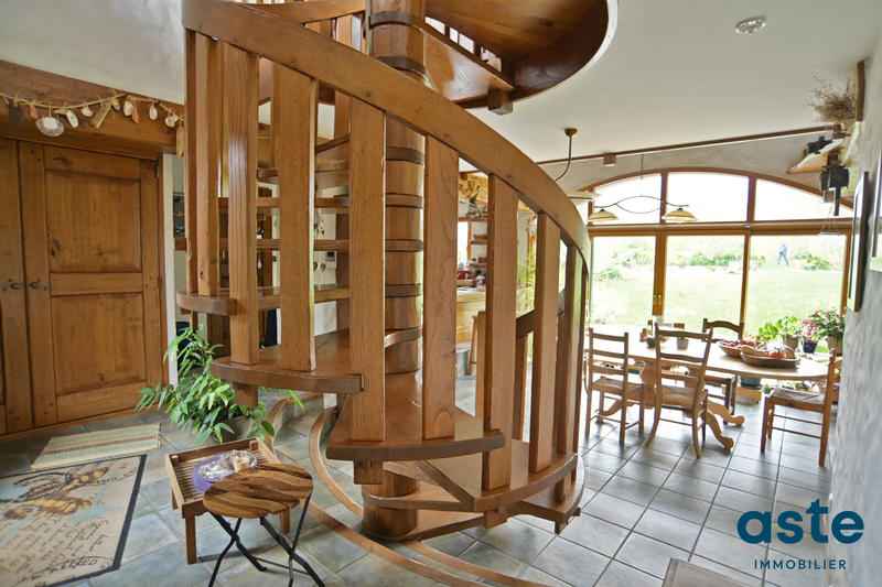 Maison contemporaine - 187 m² - 7 pièces