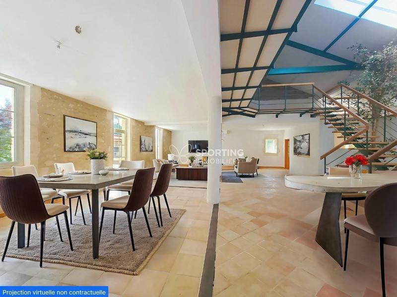 Maison - 400 m² - 8 pièces