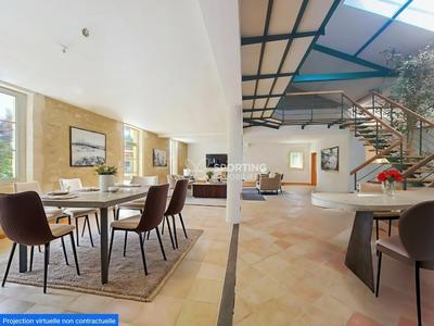 Maison - 400 m² - 8 pièces