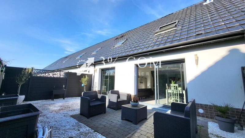 Maison - 84 m² - 4 pièces