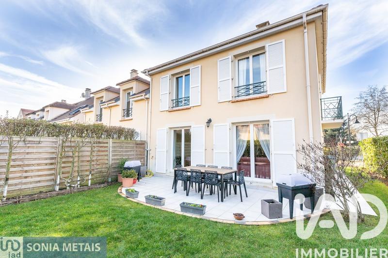 Maison - 95 m² - 5 pièces