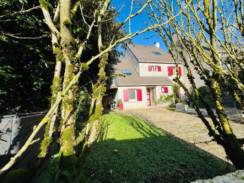 Maison - 178 m² - 6 pièces