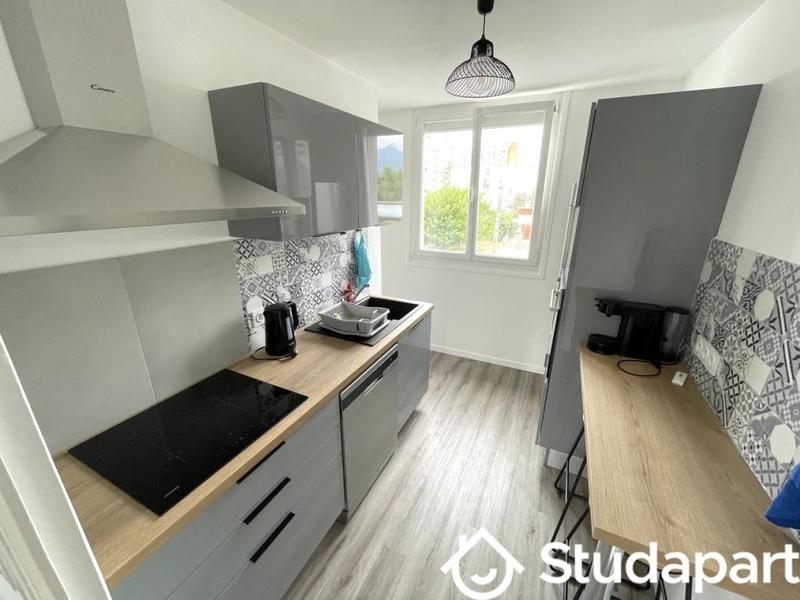 Chambre - 9 m² - 1 pièce