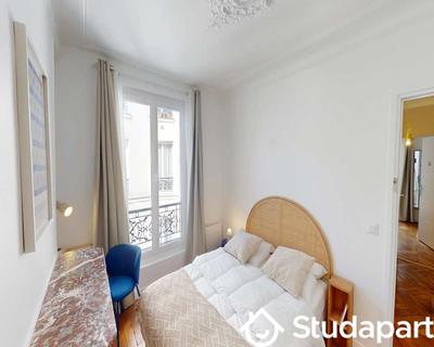 Chambre - 50 m² - 1 pièce