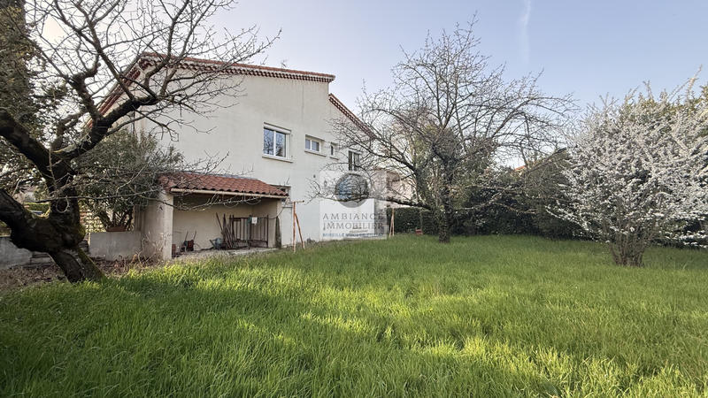 Maison - 159 m² - 7 pièces