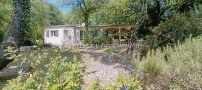 Villa - 90 m² - 3 pièces