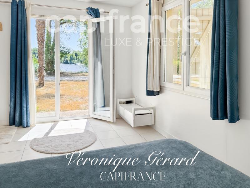 Propriété - 351 m² - 12 pièces