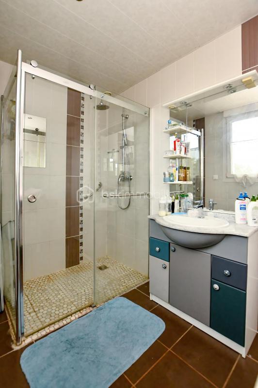 Pavillon - 100 m² - 5 pièces