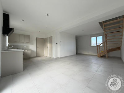 Maison - 80 m² - 4 pièces