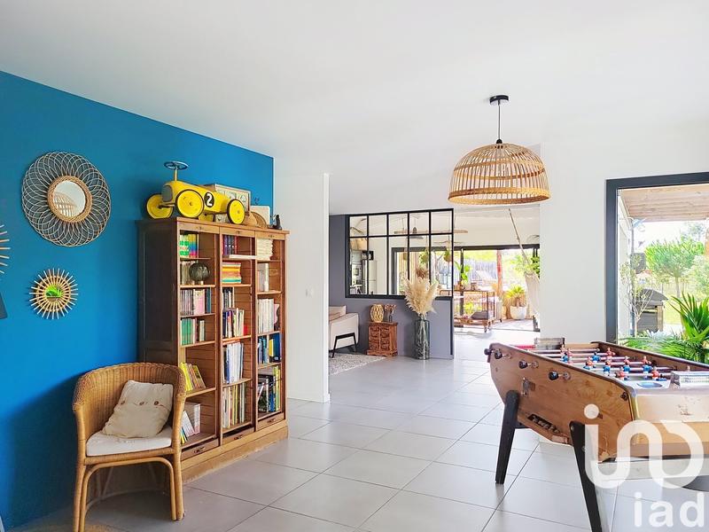 Maison - 176 m² - 8 pièces