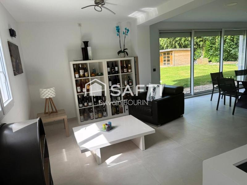 Maison - 289 m² - 9 pièces