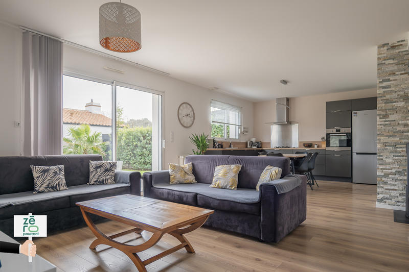 Maison - 83 m² - 4 pièces