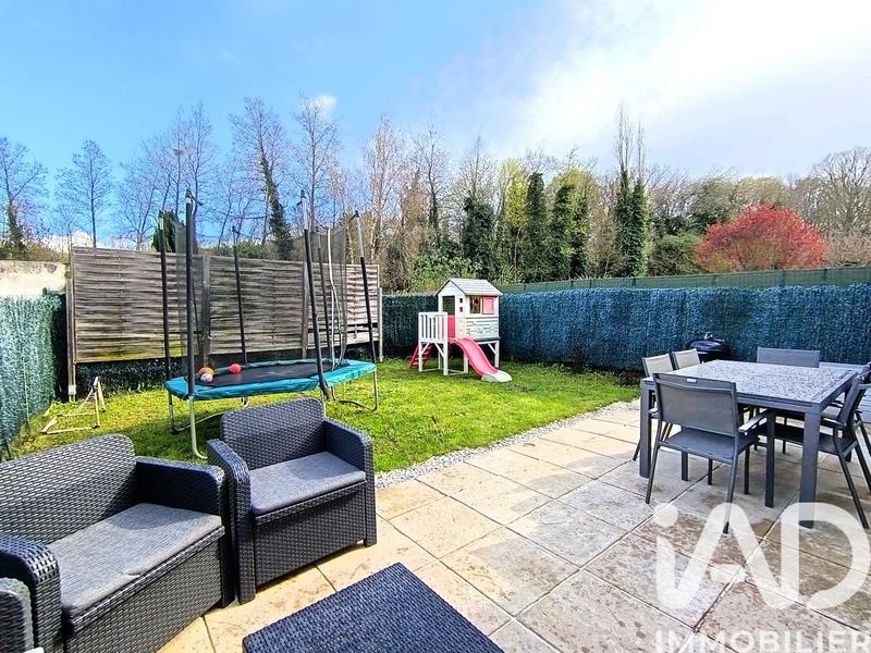 Maison - 90 m² - 4 pièces