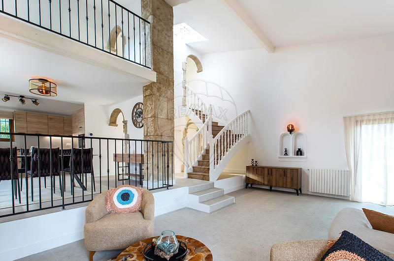 Maison - 185 m² - 7 pièces