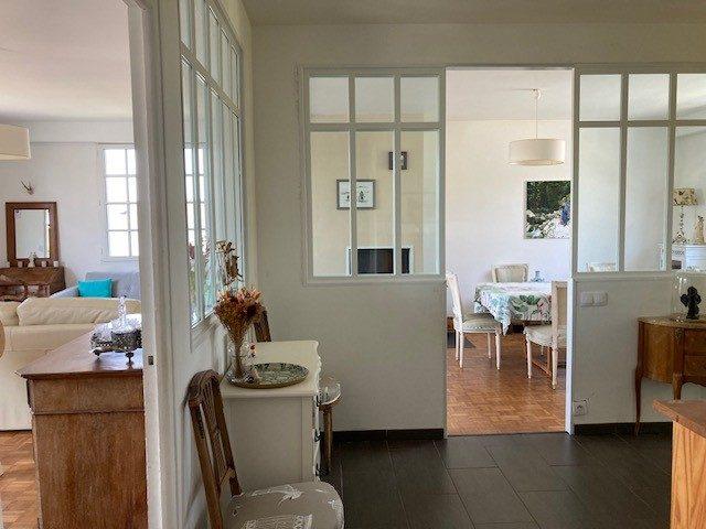 Maison - 170 m² - 8 pièces