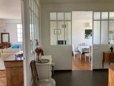 Maison - 170 m² - 8 pièces