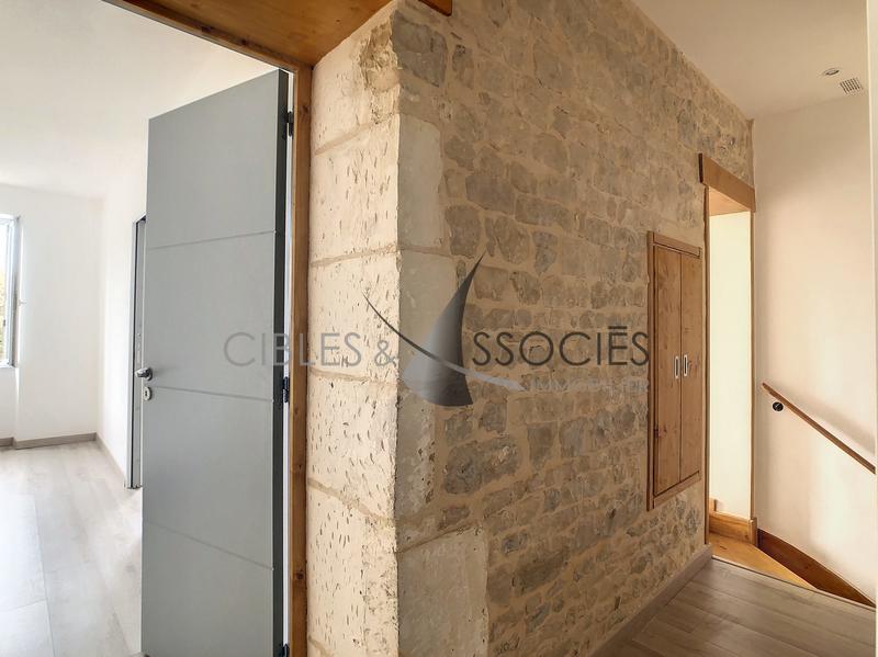 Maison traditionnelle - 85 m² - 4 pièces